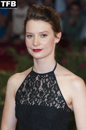 Mia Wasikowska