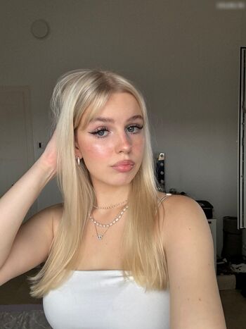 mia_ell