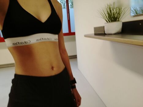 Michelle_model