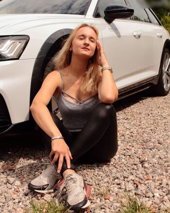 Michellegrsz / 112_michelle