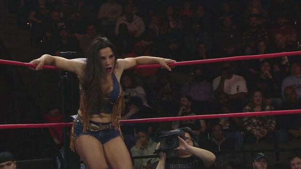 Mickie James