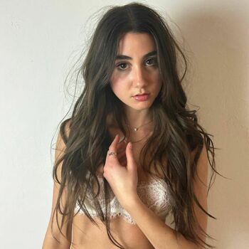 Mikaela Astel