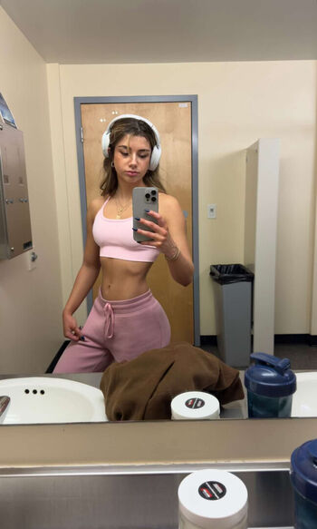 Mikayla Campinos