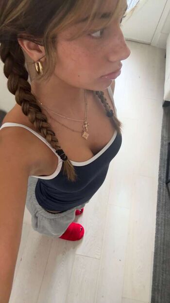 Mikayla Campinos