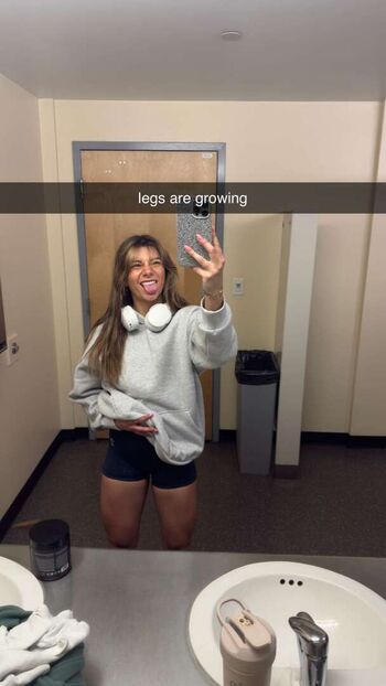 Mikayla Campinos
