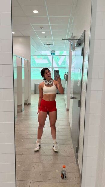 Mikayla Campinos