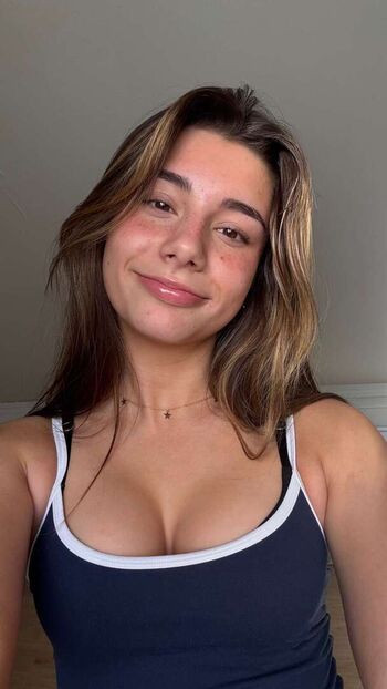 Mikayla Campinos