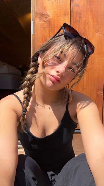 Mikayla Campinos
