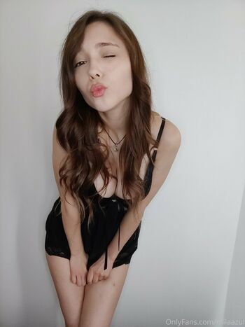 Mila Azul