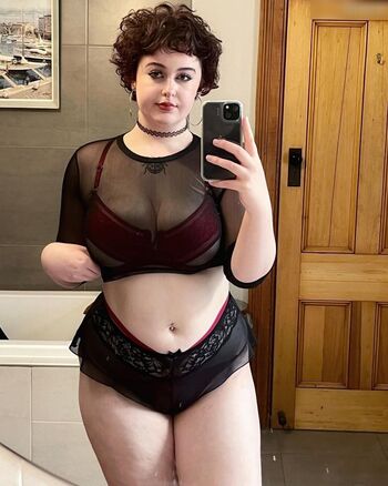 mila bloom