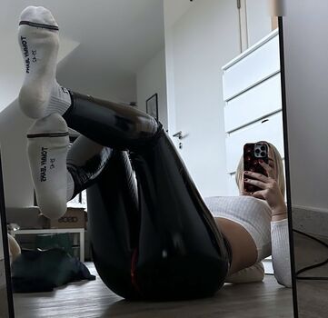 Mila.leather.socks