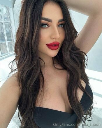 mila_moon