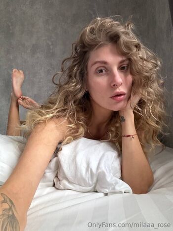 milaaa_rose