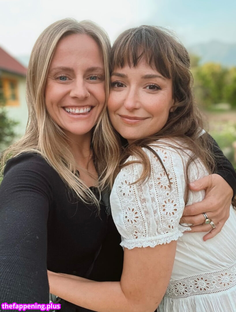 Milana Vayntrub