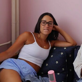 Milena And Lola