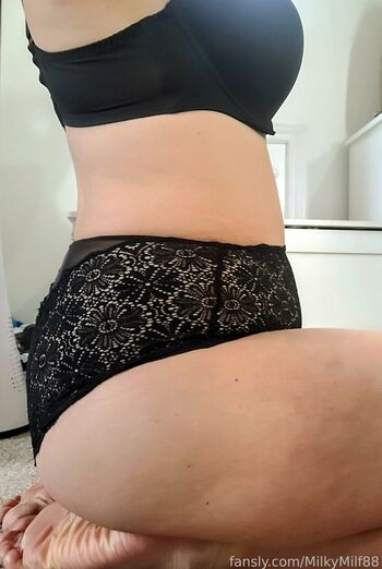 MilkyMilf88