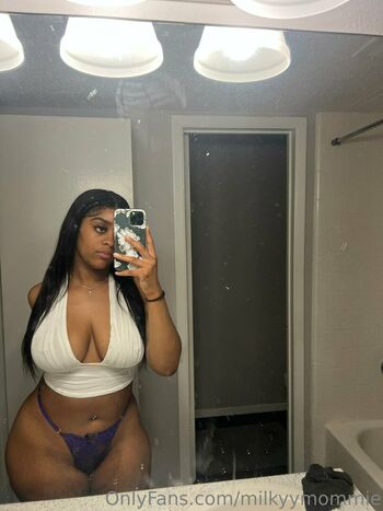 milkyymommie