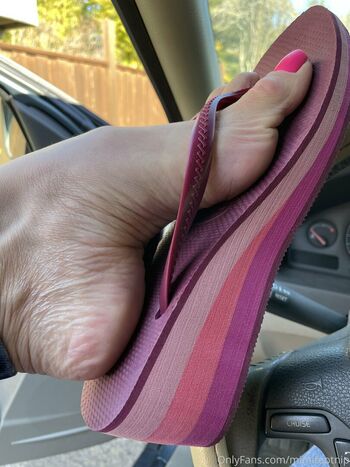 mimifootnip