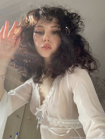 Mina Bell