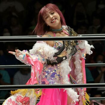 Mina Shirakawa