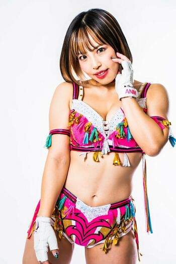 Mina Shirakawa