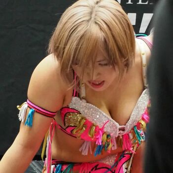Mina Shirakawa