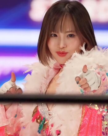 Mina Shirakawa
