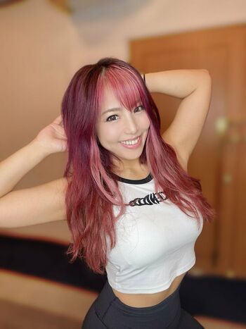 Mina Shirakawa
