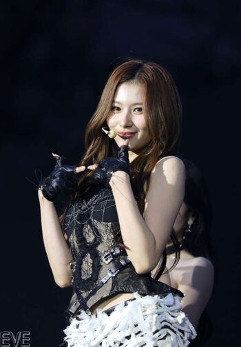 Minatozaki Sana