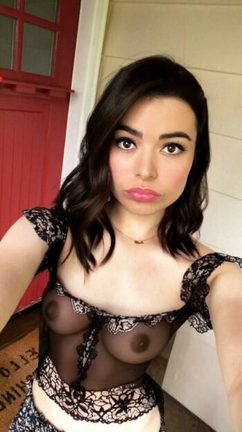 Miranda Cosgrove