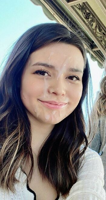 Miranda Cosgrove