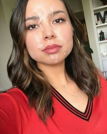 Miranda Cosgrove