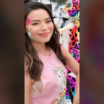 Miranda Cosgrove