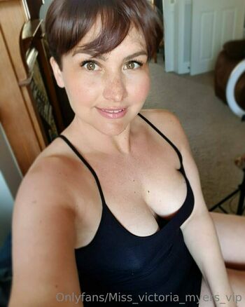 miss_victoria_myers_vip