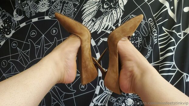 missfeetstinkvip