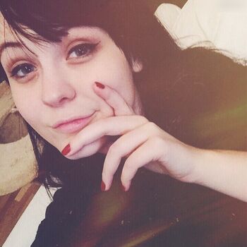 MissGLaDOS / dieamelie_