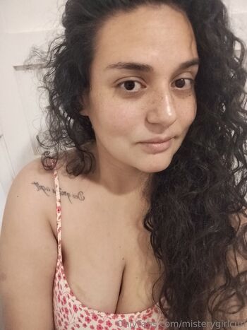 misterygirlcurl