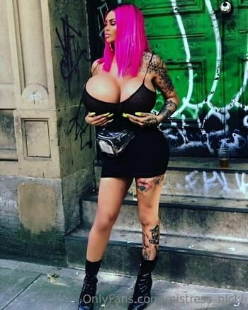 mistress_nicki