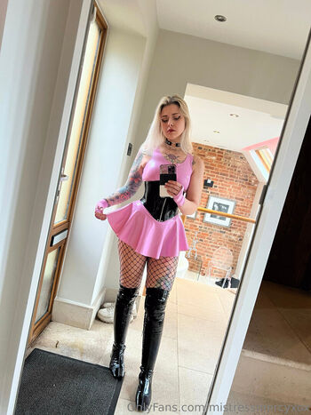 mistressmercyxox
