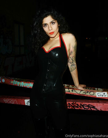 mistresssophiasahara