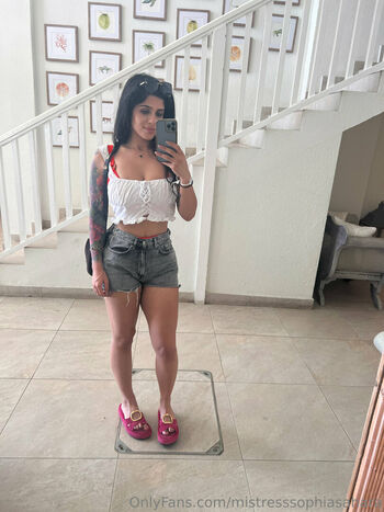 mistresssophiasahara