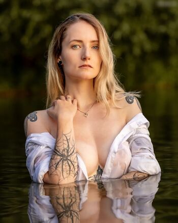Model Lisa Marie