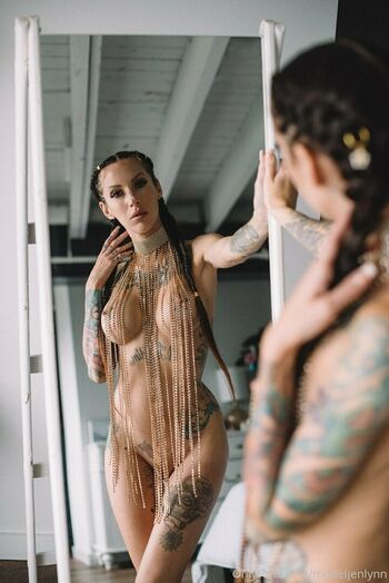 modeljenlynn