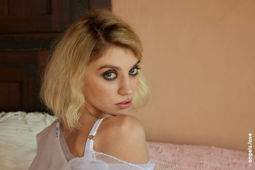 Molly Devon