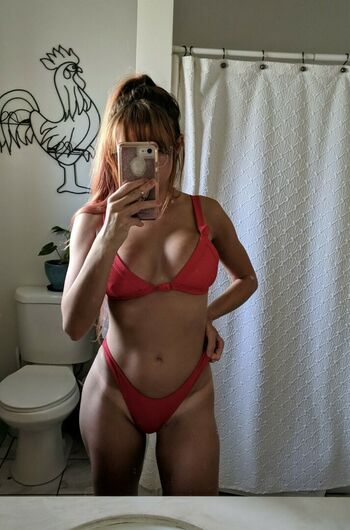 Molly Dixx