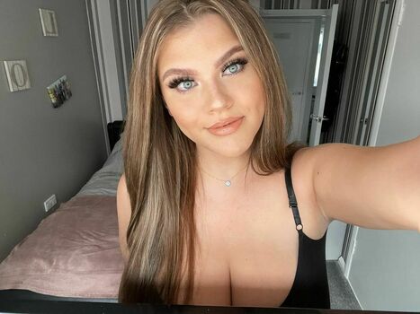 Molly Georgia Leach