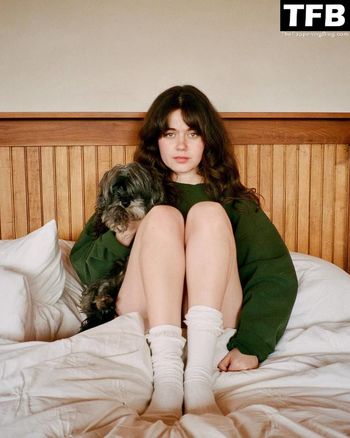 Molly Gordon