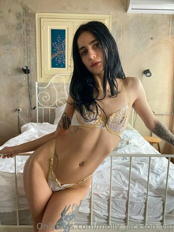 molly_jackson_vip