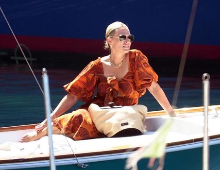 Molly Sims