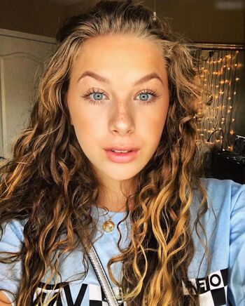 Molly Sue Horn